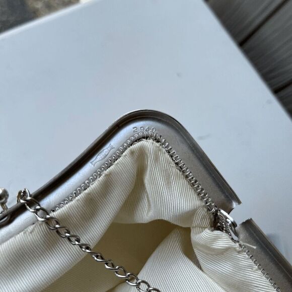 Vintage Whiting & Davis Silver Mesh Kisslock Bag – Made in USA – 7" x 3.75" - Picture 10 of 16